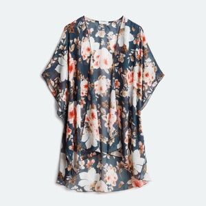 Emory Park Floral Kimono Sleeve Blouse